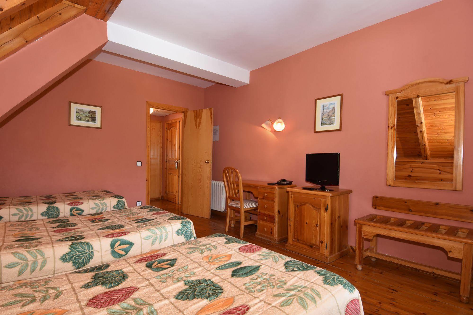 Rvhotels Orri Tredós エクステリア 写真