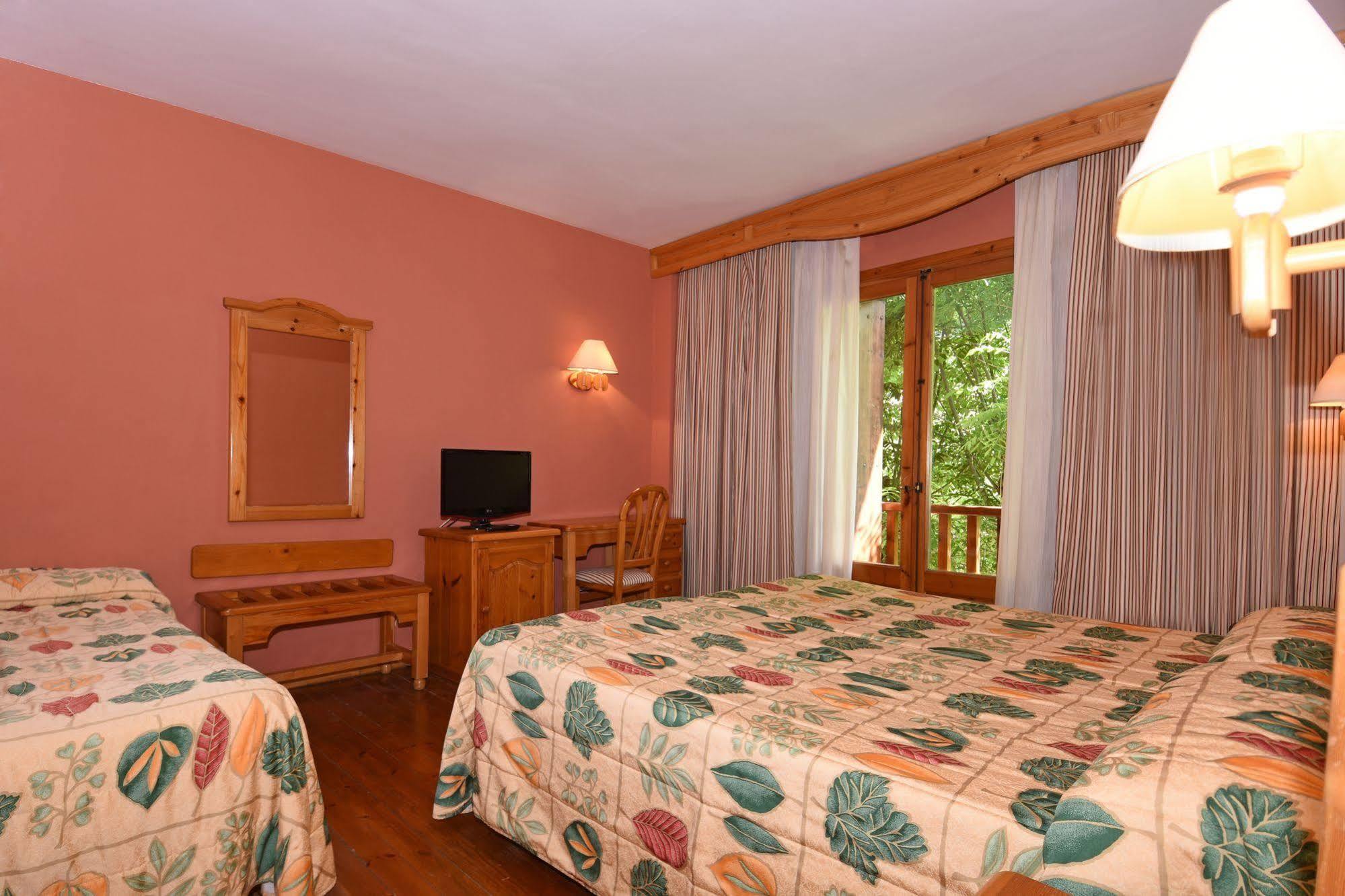Rvhotels Orri Tredós エクステリア 写真